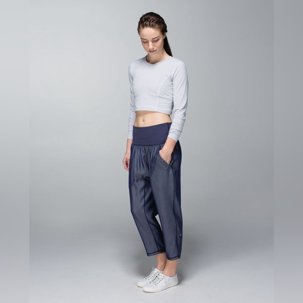 lululemon athletica Navy Cropped Wide-Leg Active Pants